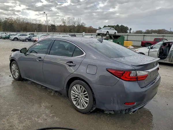 58ABK1GG6JU084044 2018 LEXUS ES - Image 2
