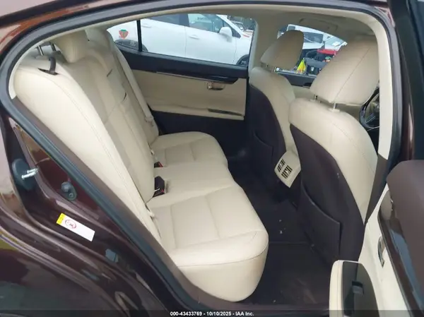58ABK1GG6JU084402 2018 LEXUS ES - Image 8