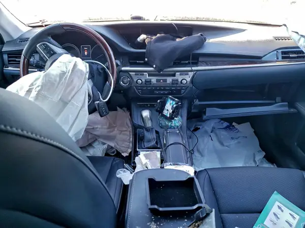 58ABK1GG6JU085422 2018 LEXUS ES - Image 8