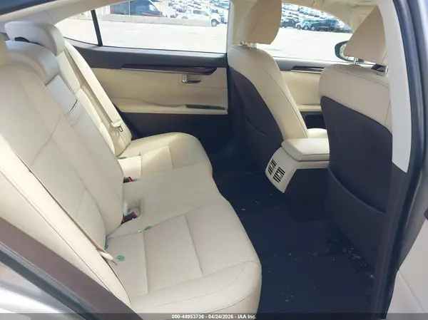 58ABK1GG6JU085503 2018 LEXUS ES - Image 8