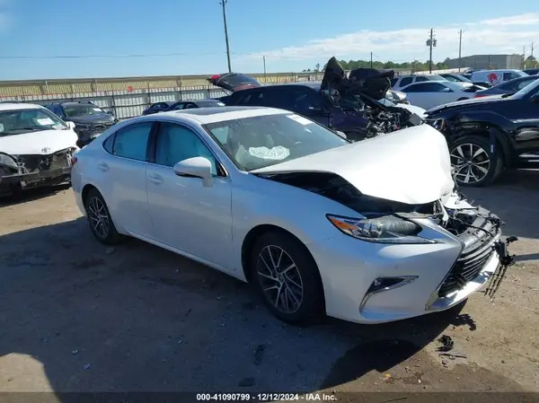 58ABK1GG6JU086067 2018 LEXUS ES - Image 1