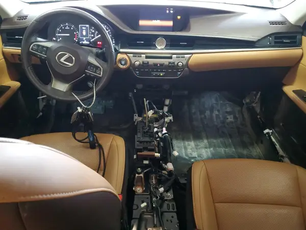 58ABK1GG6JU086554 2018 LEXUS ES - Image 8