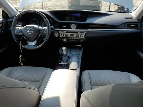 58ABK1GG6JU086683 2018 LEXUS ES - Image 8