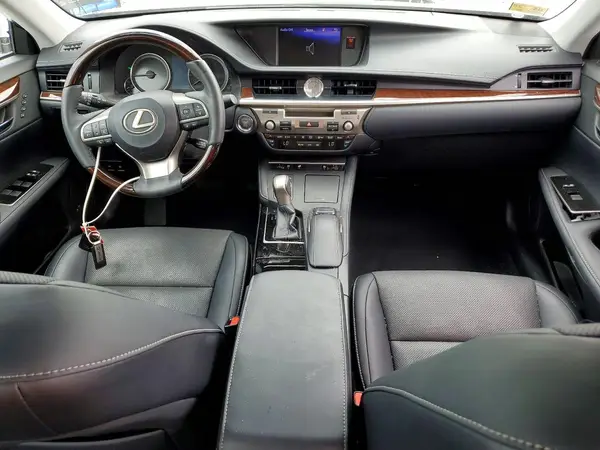 58ABK1GG6JU087574 2018 LEXUS ES - Image 8
