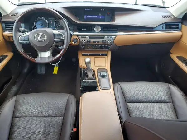 58ABK1GG6JU089485 2018 LEXUS ES - Image 8