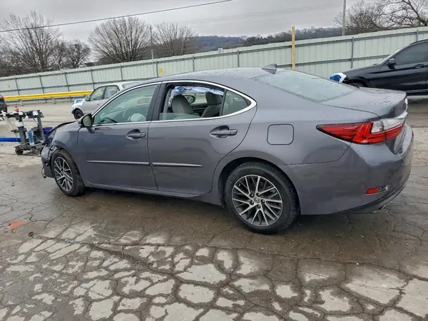 58ABK1GG6JU089776 2018 LEXUS ES - Image 2