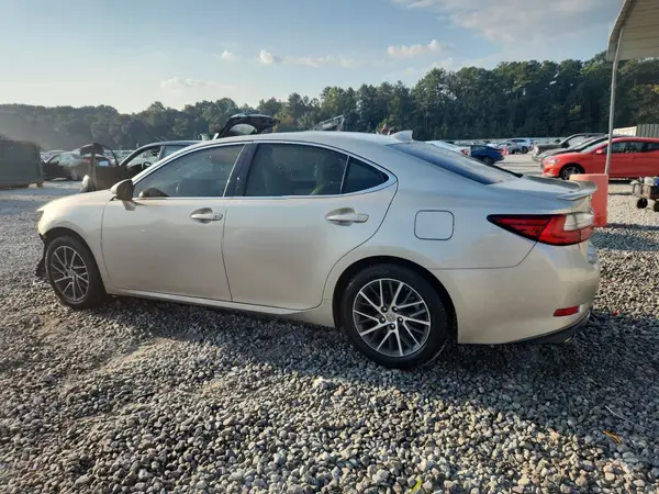58ABK1GG6JU091849 2018 LEXUS ES - Image 2