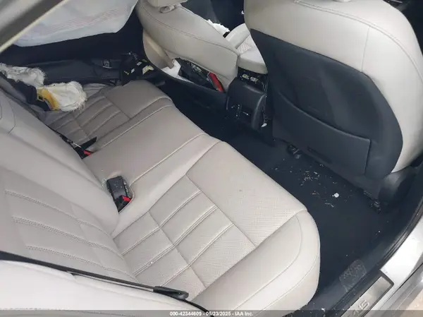 58ABK1GG6JU094038 2018 LEXUS ES - Image 8