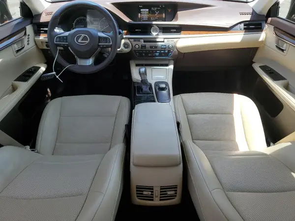58ABK1GG6JU094069 2018 LEXUS ES - Image 8