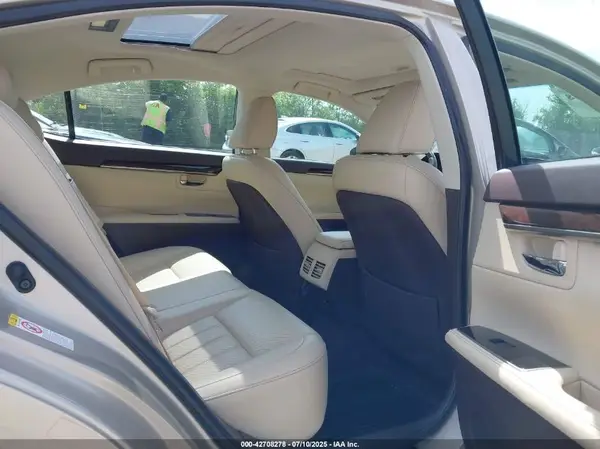 58ABK1GG6JU096145 2018 LEXUS ES - Image 8