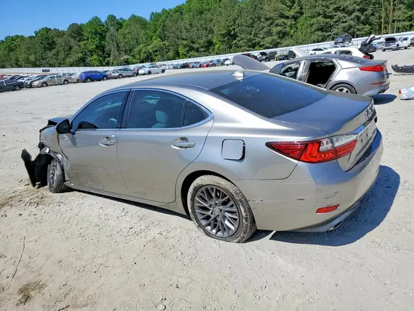 58ABK1GG6JU098347 2018 LEXUS ES - Image 2