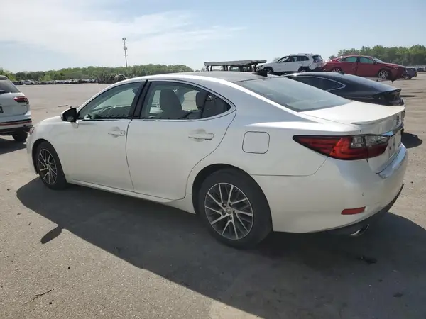 58ABK1GG6JU100808 2018 LEXUS ES - Image 2