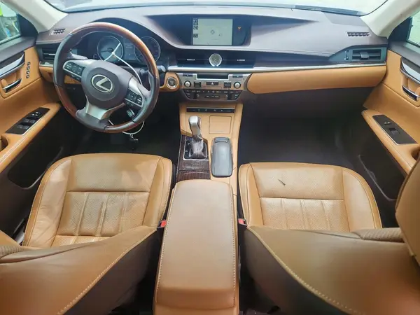 58ABK1GG6JU101490 2018 LEXUS ES - Image 8