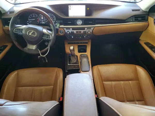 58ABK1GG6JU102607 2018 LEXUS ES - Image 8