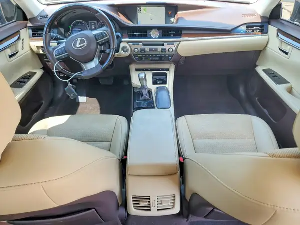 58ABK1GG6JU103921 2018 LEXUS ES - Image 8