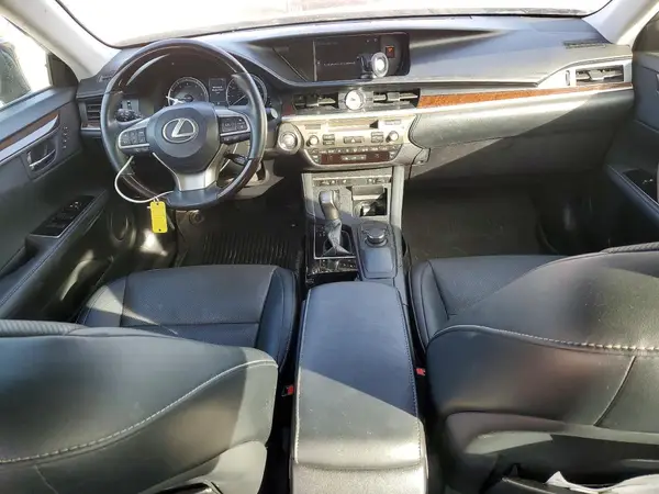 58ABK1GG6JU105488 2018 LEXUS ES - Image 8