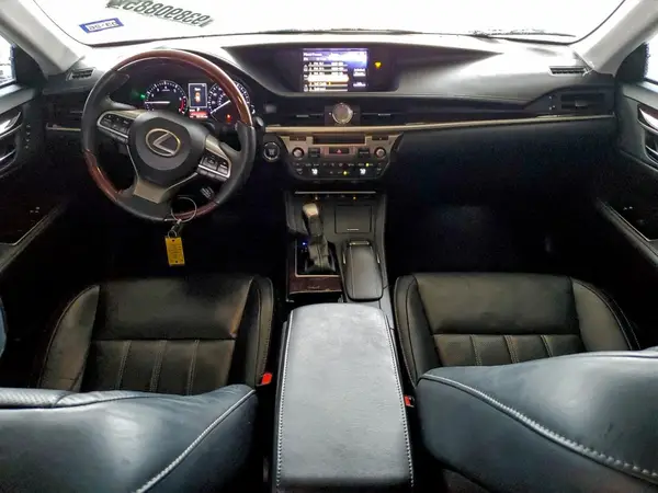 58ABK1GG6JU109119 2018 LEXUS ES - Image 8