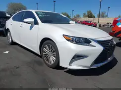 58ABK1GG6JU110562 2018 LEXUS ES