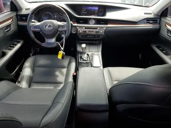 58ABK1GG6JU111954 2018 LEXUS ES - Image 8