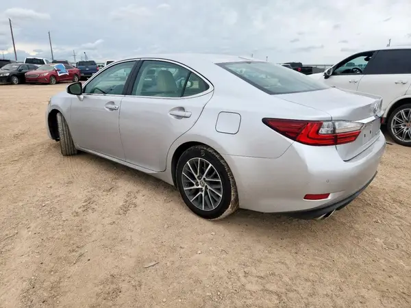 58ABK1GG6JU114143 2018 LEXUS ES - Image 2