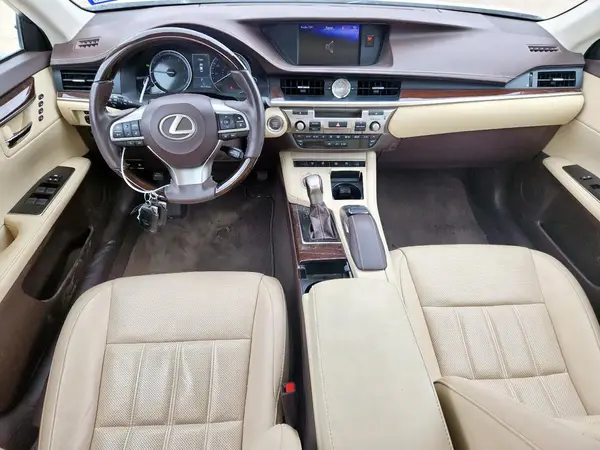 58ABK1GG6JU114143 2018 LEXUS ES - Image 8