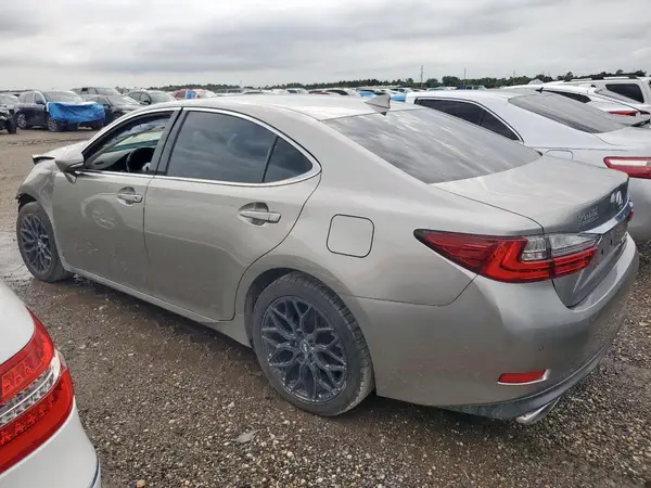 58ABK1GG6JU114983 2018 LEXUS ES - Image 2
