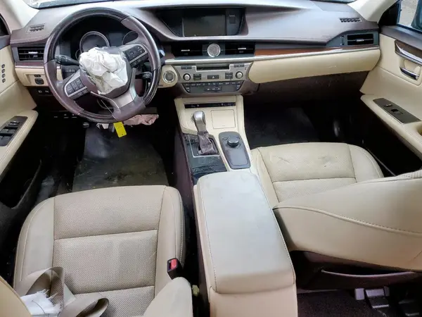 58ABK1GG6JU114983 2018 LEXUS ES - Image 8