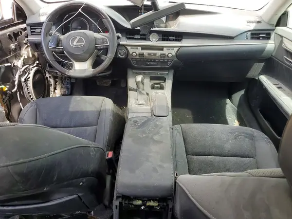 58ABK1GG6JU115454 2018 LEXUS ES - Image 8