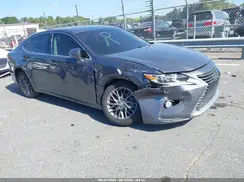 58ABK1GG6JU117186 2018 LEXUS ES