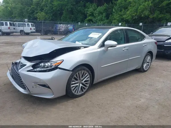 58ABK1GG7GU010415 2016 LEXUS ES - Image 2