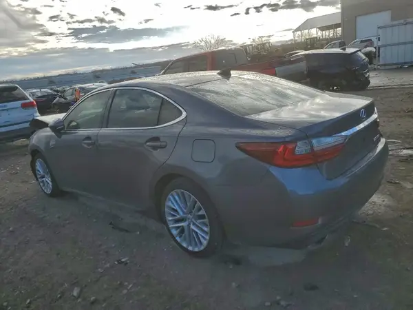 58ABK1GG7GU011824 2016 LEXUS ES - Image 2