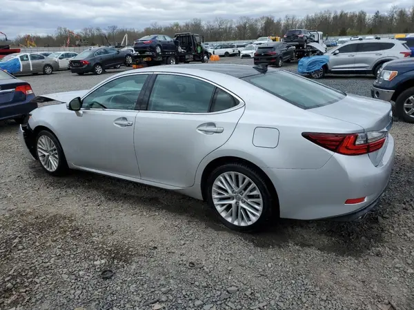 58ABK1GG7GU013587 2016 LEXUS ES - Image 2