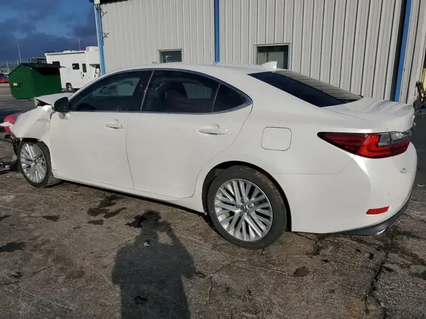 58ABK1GG7GU014335 2016 LEXUS ES - Image 2
