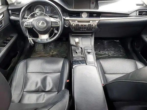 58ABK1GG7GU015288 2016 LEXUS ES - Image 8