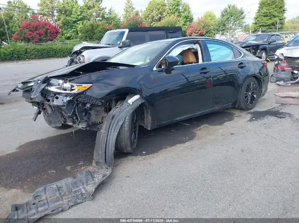 58ABK1GG7GU018563 2016 LEXUS ES - Image 2