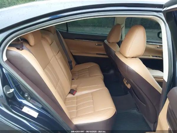 58ABK1GG7GU023035 2016 LEXUS ES - Image 8