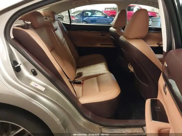 58ABK1GG7GU023116 2016 LEXUS ES - Image 8