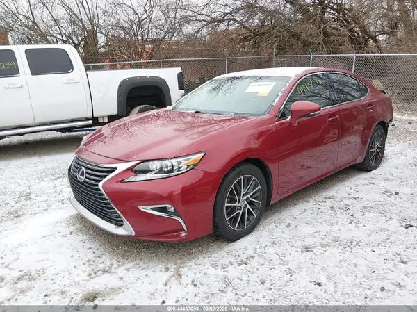 58ABK1GG7GU034875 2016 LEXUS ES - Image 2