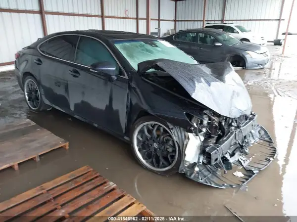 58ABK1GG7GU035055 2016 LEXUS ES - Image 1