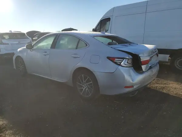 58ABK1GG7HU037583 2017 LEXUS ES - Image 2