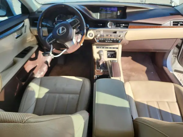 58ABK1GG7HU039995 2017 LEXUS ES - Image 8