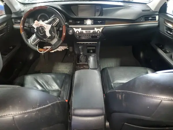 58ABK1GG7HU040130 2017 LEXUS ES - Image 8