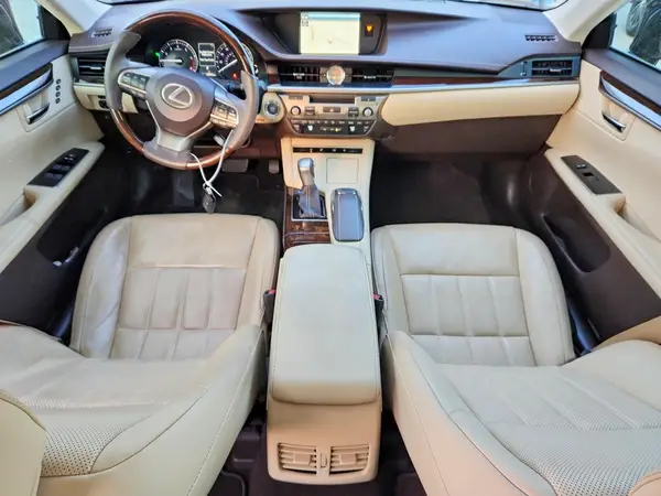 58ABK1GG7HU042508 2017 LEXUS ES - Image 8