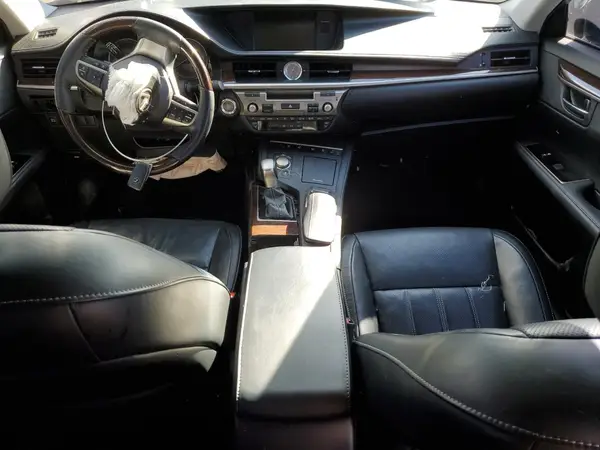 58ABK1GG7HU044338 2017 LEXUS ES - Image 8