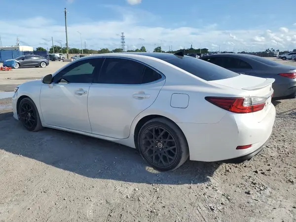 58ABK1GG7HU044923 2017 LEXUS ES - Image 2