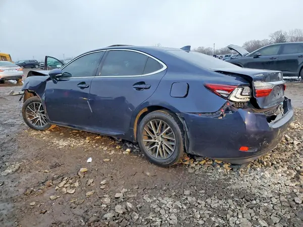 58ABK1GG7HU047630 2017 LEXUS ES - Image 2