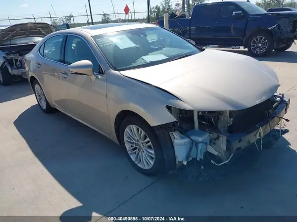 58ABK1GG7HU050415 2017 LEXUS ES - Image 1