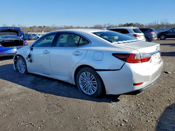 58ABK1GG7HU050740 2017 LEXUS ES - Image 2