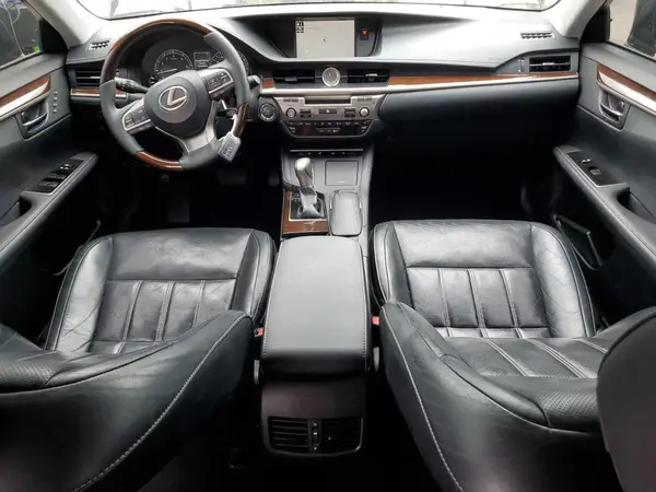 58ABK1GG7HU052519 2017 LEXUS ES - Image 8