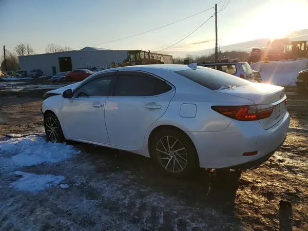 58ABK1GG7HU054299 2017 LEXUS ES - Image 2